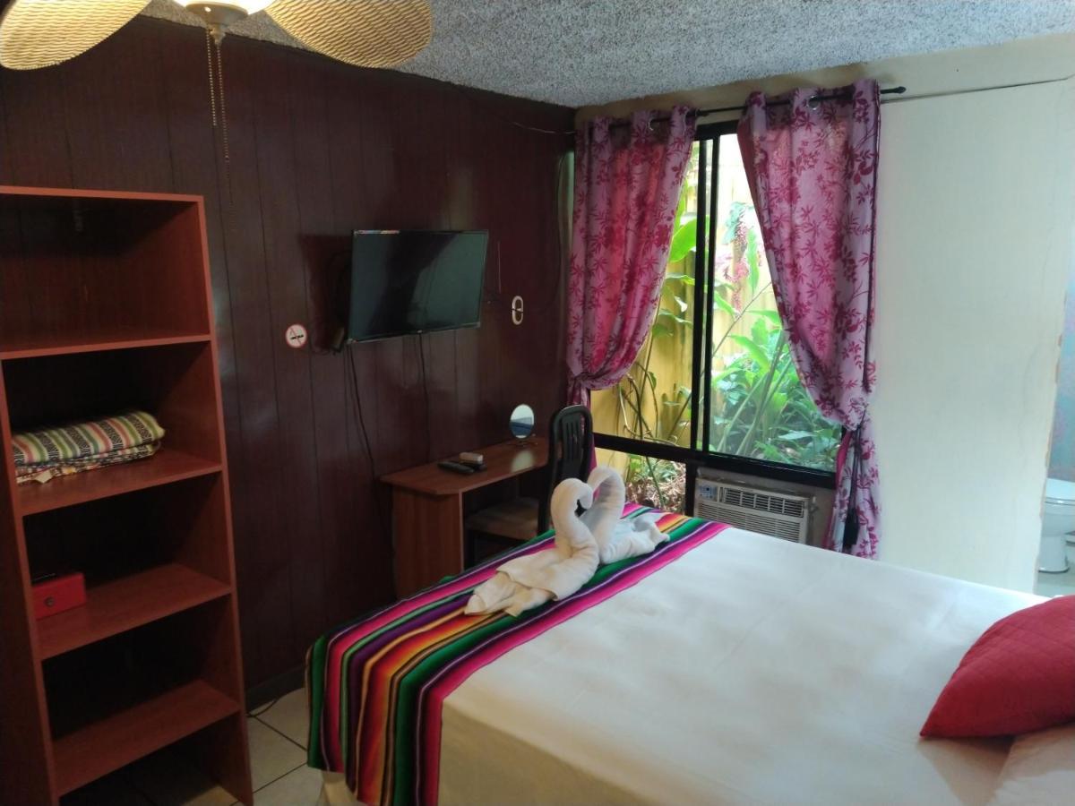 Hotel Antiguo Antiguo Cuscatlán 외부 사진