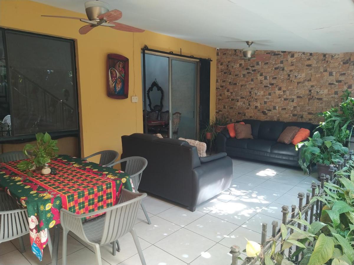 Hotel Antiguo Antiguo Cuscatlán 외부 사진
